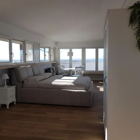 Panoramic Apartamento Cavaion Veronese