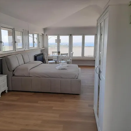 Panoramic Apartman *